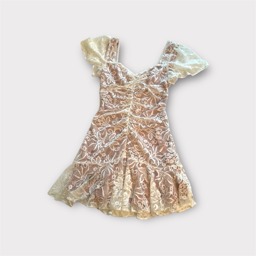 Elegant Lace Dress with Ruffle Sleeves